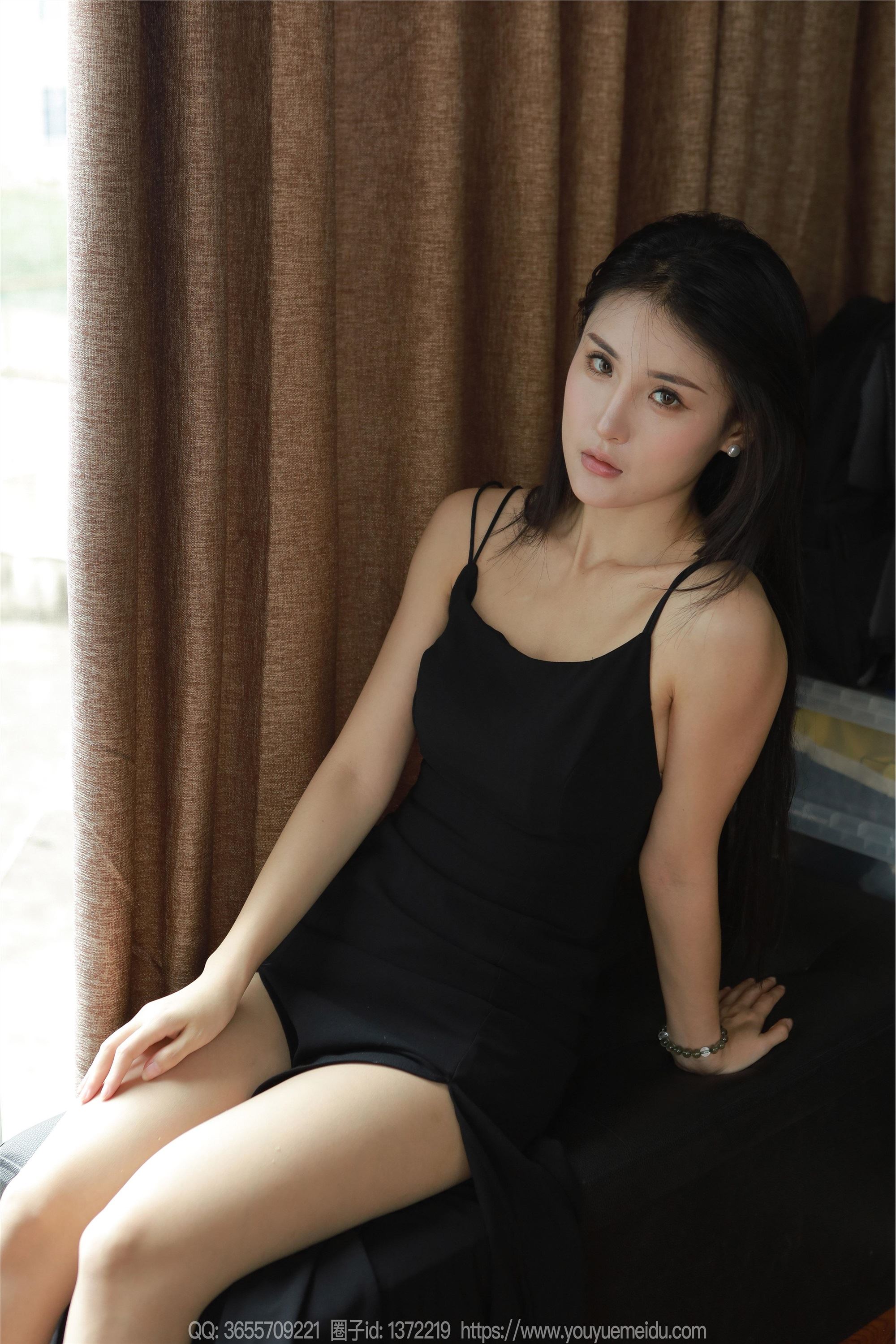 IESS异思趣向  2024.09.09 丝享家 1841 小宝《吊带高叉裙》